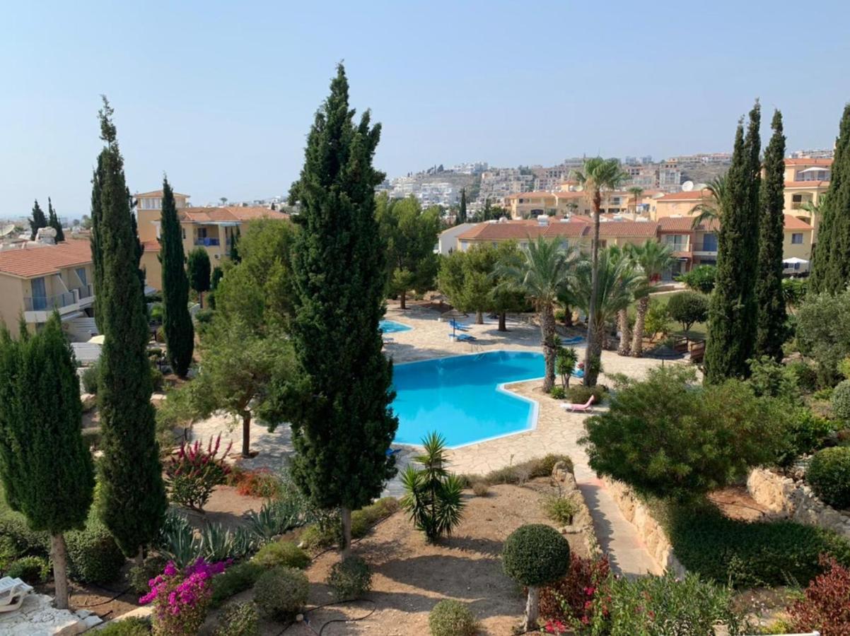 Regina Gardens - Spacious 3 Bed, 2 Bath Maisonette Paphos Eksteriør bilde