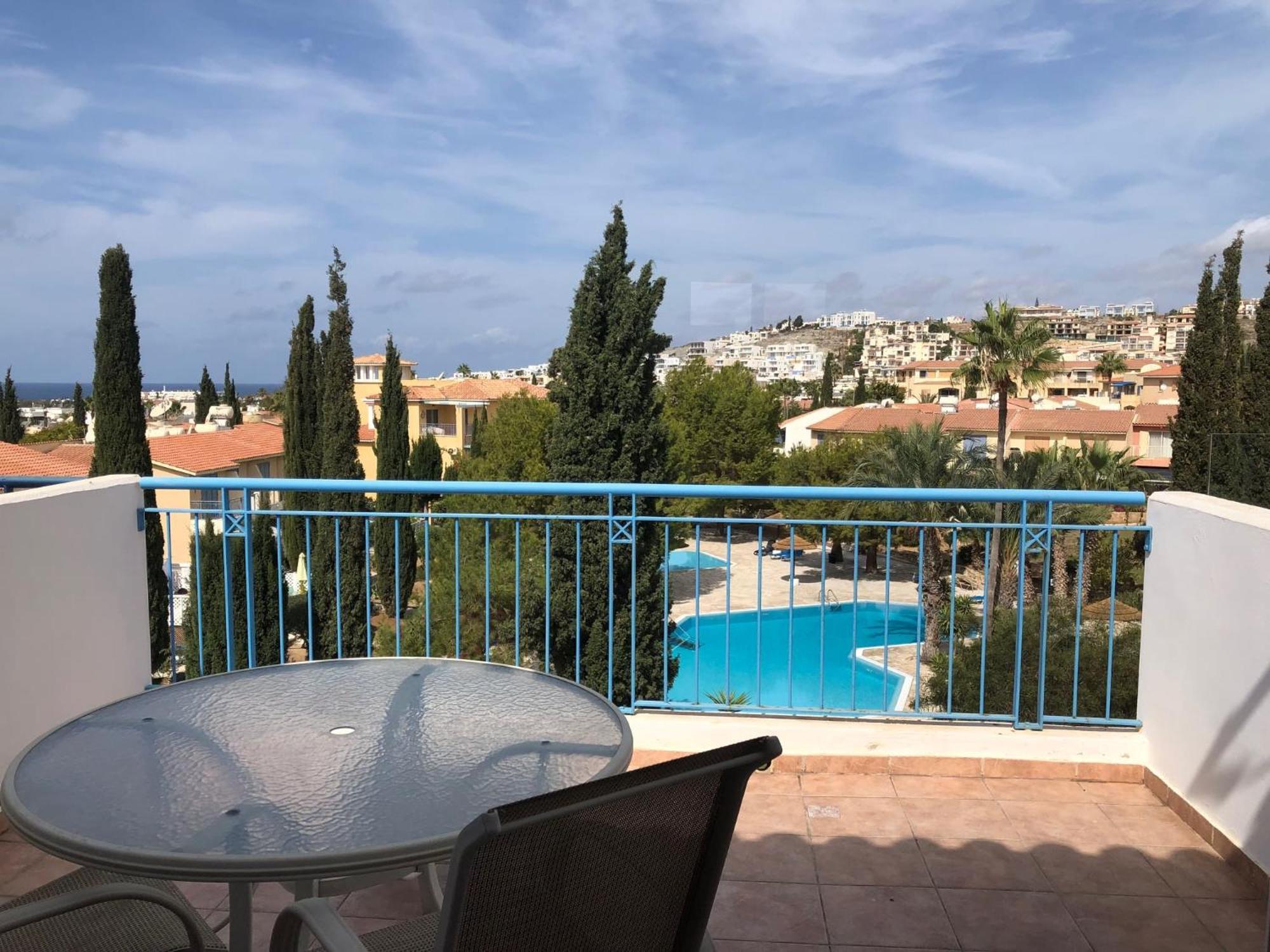 Regina Gardens - Spacious 3 Bed, 2 Bath Maisonette Paphos Eksteriør bilde